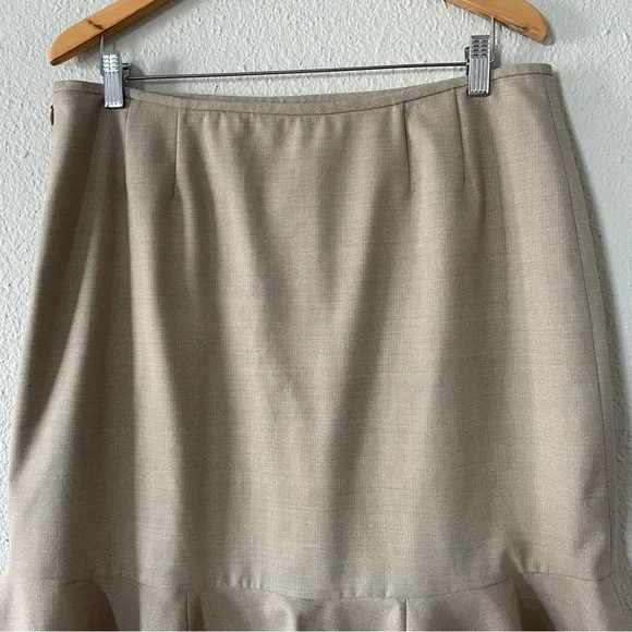 Antonio Melani Pencil Skirt Women’s 14 Beige Shimmer Ruffle Side Zipper Flounce - Picture 7 of 10